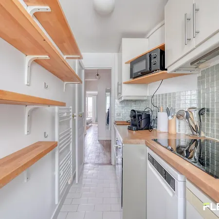 Village Charm In Alesia 2 Bedrooms Apartment